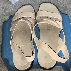 Easy Spirits sandals, vanilla, size 9N